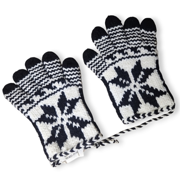 Artisan Accessories - Handmade Wool Blend Knit Gloves